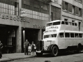 AUTOBUS DE LA LINEA "BILBAO-ONDARROA" ESTACIONADO EN EL BARRIO DE GROS. (Foto 1/1)