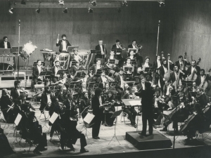 Concierto de la Orquesta Sinfónica de Euskadi celebrado en la iglesia Nuestra Señora del Carmen de Trintxerpe