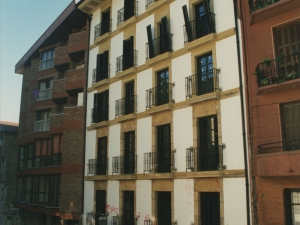 Rehabilitación de edificio en Herriko Plaza, 10