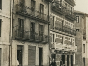 Vivienda de la avenida de Navarra, 3