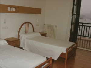 Habitación de la residencia de ancianos de Pasai San Pedro