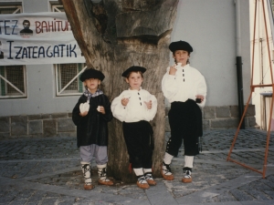 Herritarrak Juan Ignazio Iztuetaren omenaldi egunean