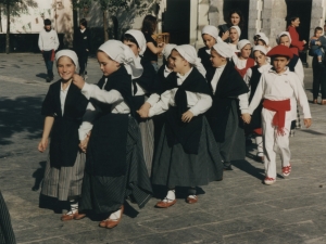 Herriko umeen dantzaldia Santa Fe jaietan